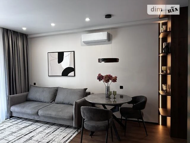 Sale of 1-room apartment 41.1 sq. m. on Mykhayla Maksymovycha st. 24