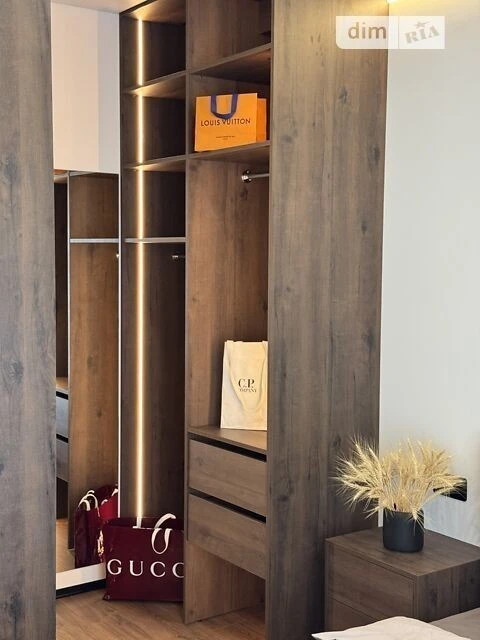 Sale of 1-room apartment 41.1 sq. m. on Mykhayla Maksymovycha st. 24