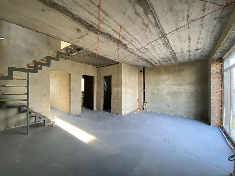 House with finishing works 120m 6s.