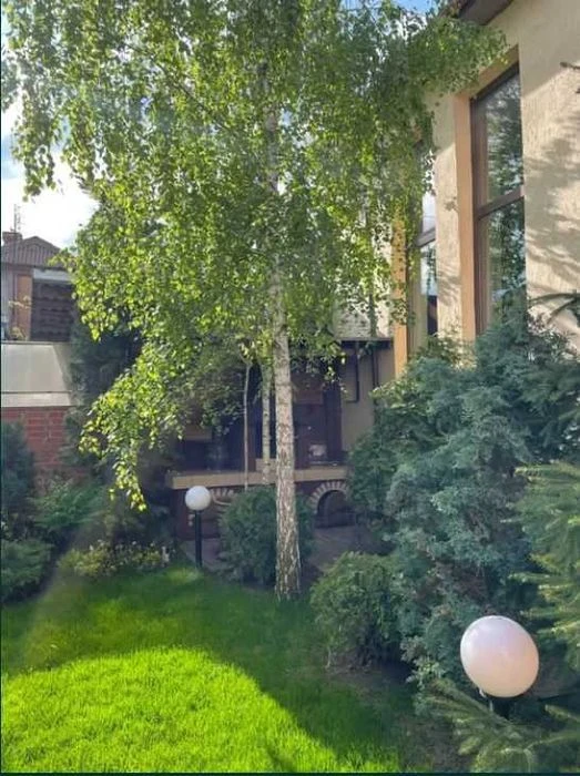 House in the Golden Triangle on Kotovsky