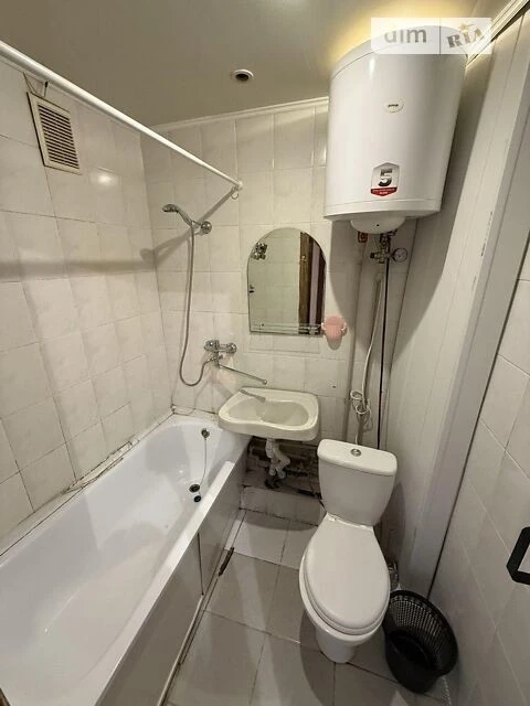 Sale of 1-room apartment 35 sq. m. on Ivan Kotlyarevsky Blvd. 87
