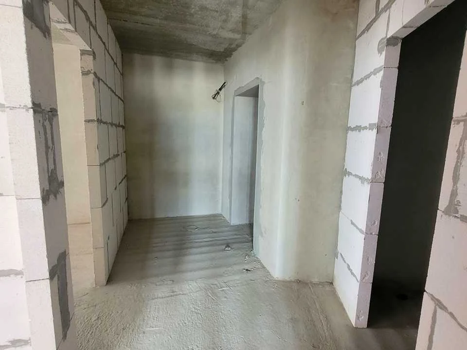 Apartment. Ivano-Frankivsk, Knyahynyn St., (Building 9)