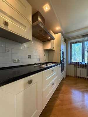 Продаж 4-кімн. квартири в Шевченківському р-ні, вул.Фортечна