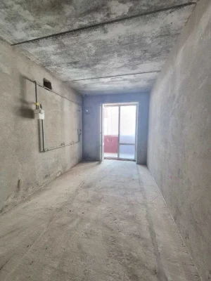 3-room apartment for sale, next to a hundred-meter house (beginning of Chornobyl)
