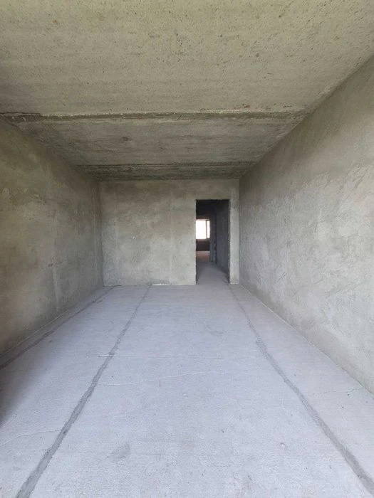 3-room apartment for sale, next to a hundred-meter house (beginning of Chornobyl)
