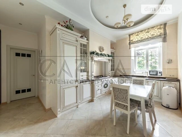 Sale of 4-room apartment 187 sq. m. on Mala Zhytomyrska 5 • ID