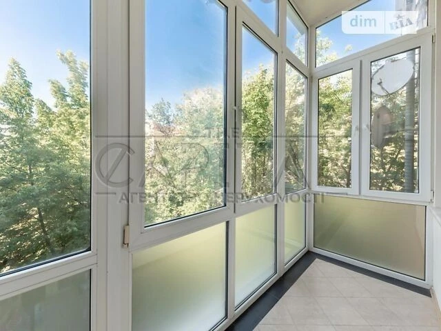 Sale of 4-room apartment 187 sq. m. on Mala Zhytomyrska 5 • ID