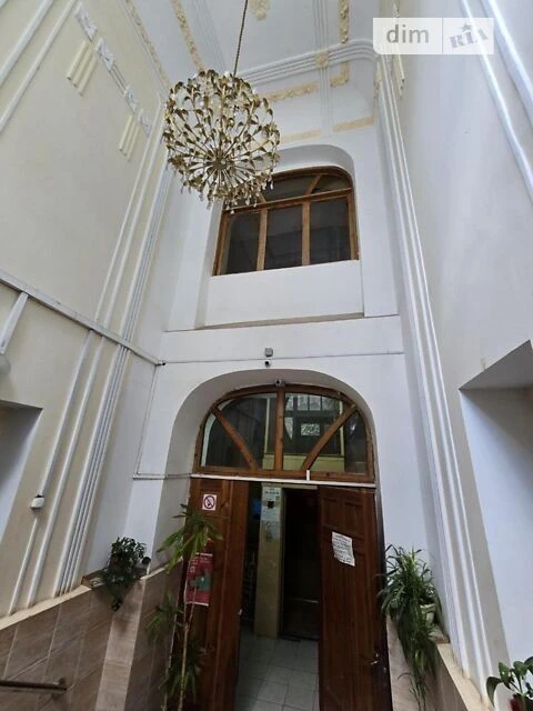Sale of 4-room apartment 187 sq. m. on Mala Zhytomyrska 5 • ID