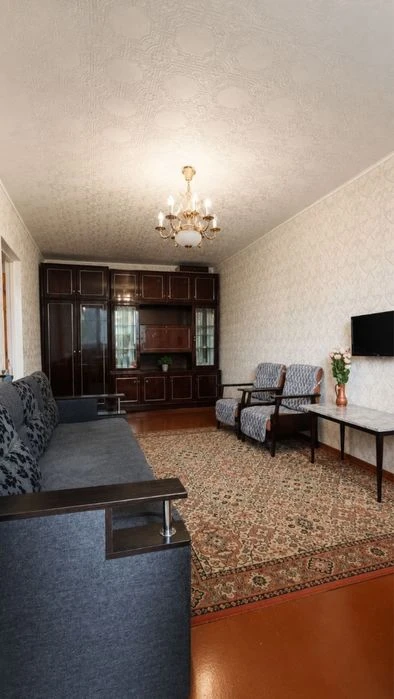For sale 2-room apartment in Chervony Kamin McDonald's metro station
