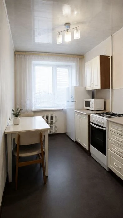 For sale 2-room apartment in Chervony Kamin McDonald's metro station