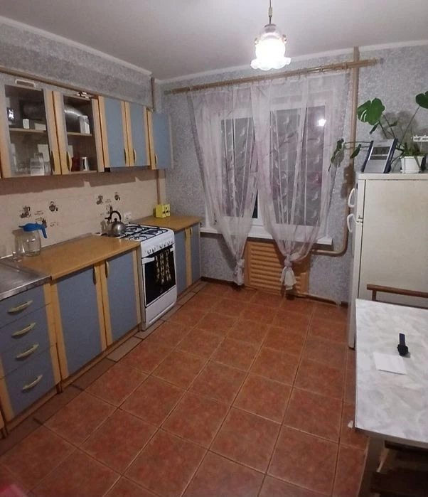 I will sell a 2-room apartment in Shevchenkivsky district