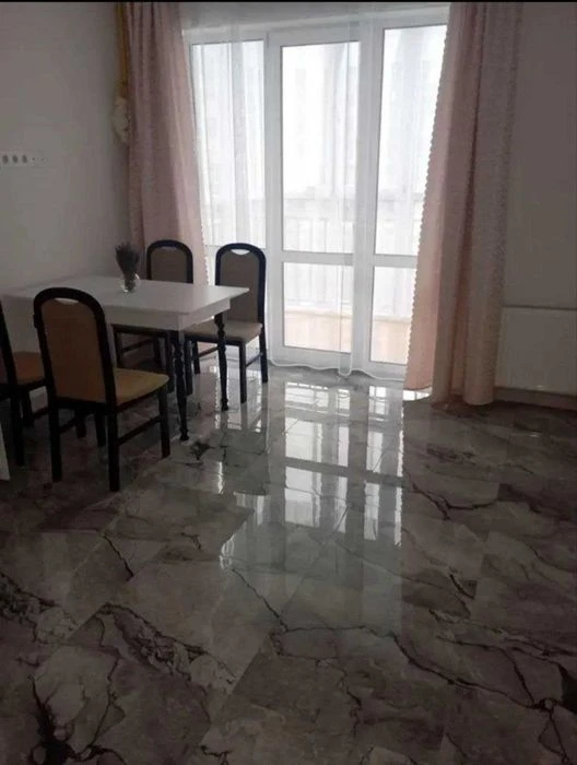 Beautiful! 1-room apartment for sale with renovation in the residential complex Kryshtalevi Dzer