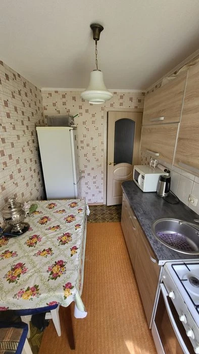 3х комнатная квартира метро Индустриальная, ХТЗ