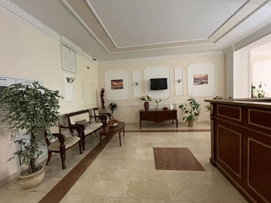 Срочная продажа 4х ком кв Французский Бульвар