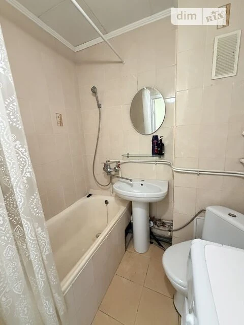 Sale of 1-room apartment 33.3 sq. m on Dmytra Pavlichka Avenue 4 •