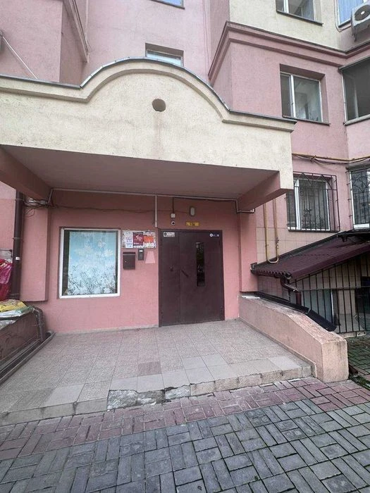 Продам 1-ком квартиру с ремонтом в центре Одессы