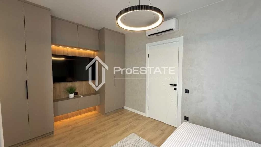 2-room apartment for sale 71 m², Oleksandra Olesia st.
