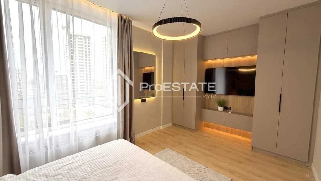 2-room apartment for sale 71 m², Oleksandra Olesia st.
