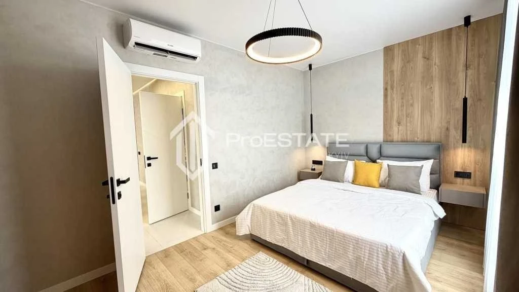 2-room apartment for sale 71 m², Oleksandra Olesia st.