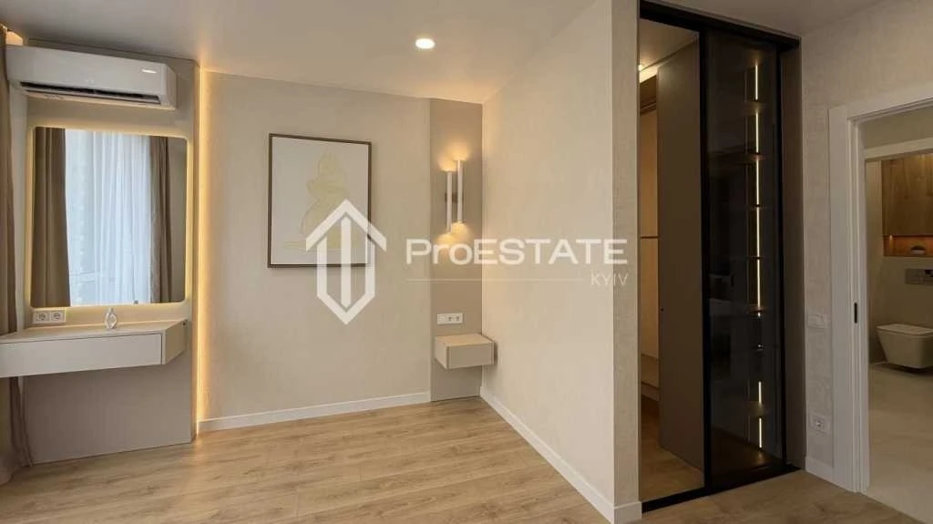 2-room apartment for sale 71 m², Oleksandra Olesia st.