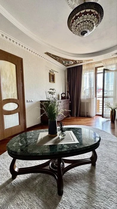 For sale 3-room apartment 98 m²4/5th floor Kvitova St. $254,999