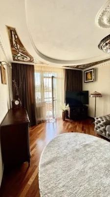 Продажа 3 ком квартира 98 м²4/5ц ул.Квитовая 254999$
