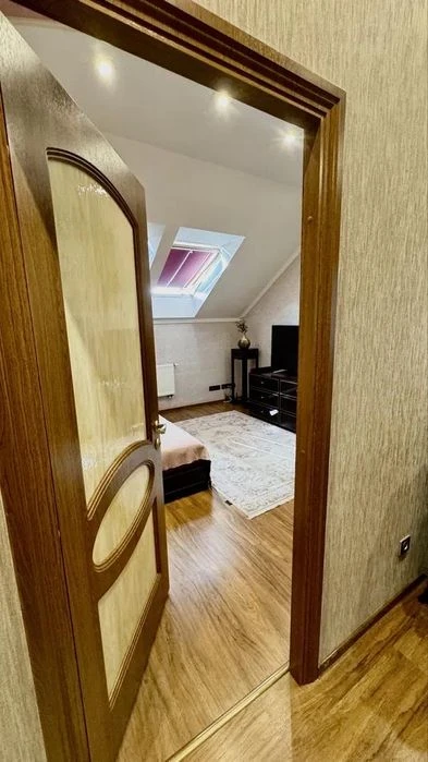 Продажа 3 ком квартира 98 м²4/5ц ул.Квитовая 254999$