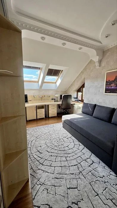 Продажа 3 ком квартира 98 м²4/5ц ул.Квитовая 254999$
