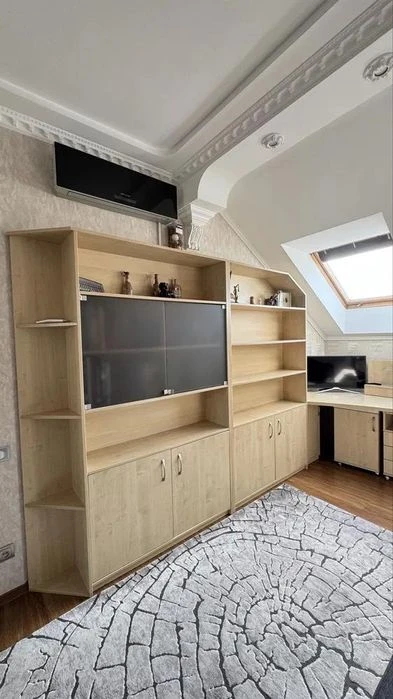 Продажа 3 ком квартира 98 м²4/5ц ул.Квитовая 254999$