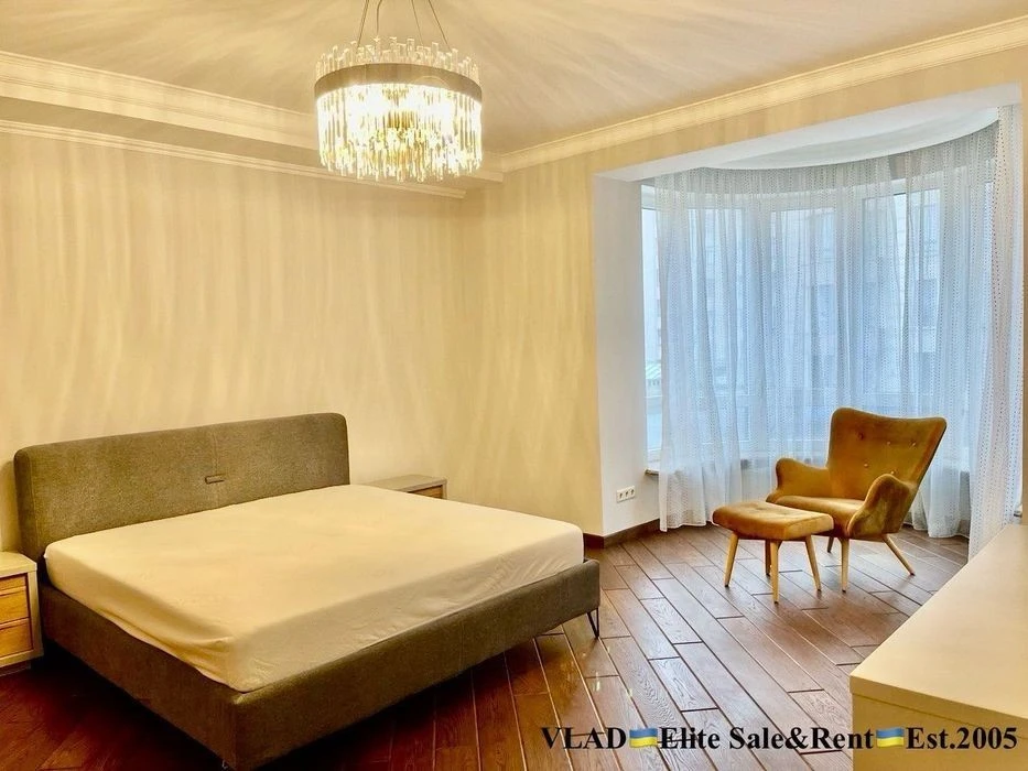 18a Instytutska. Residential complex "Lypska Vezha". 193 m2, New Authorsky