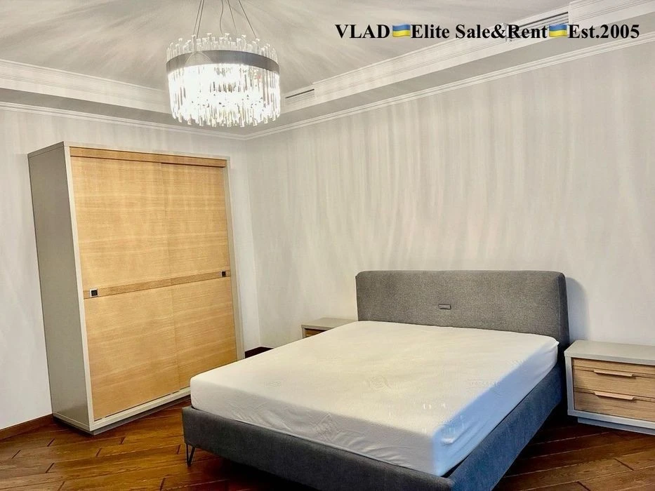 18a Instytutska. Residential complex "Lypska Vezha". 193 m2, New Authorsky