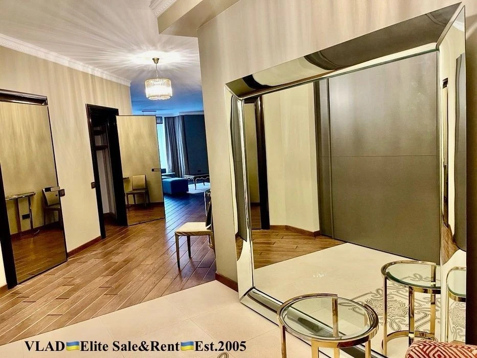 18a Instytutska. Residential complex "Lypska Vezha". 193 m2, New Authorsky