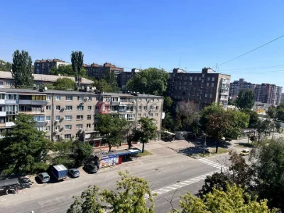 Квартира. Запоріжжя, Шкільна вул. (Героїв Сталінграда)