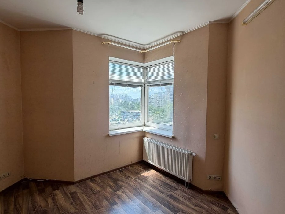 Продажа просторной 4-комнатной квартиры 110м2 без комиссии! Мет