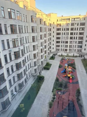 1 комн кв в ЖК Авиньон с евроремонтом 48м2-75000у.е (переус