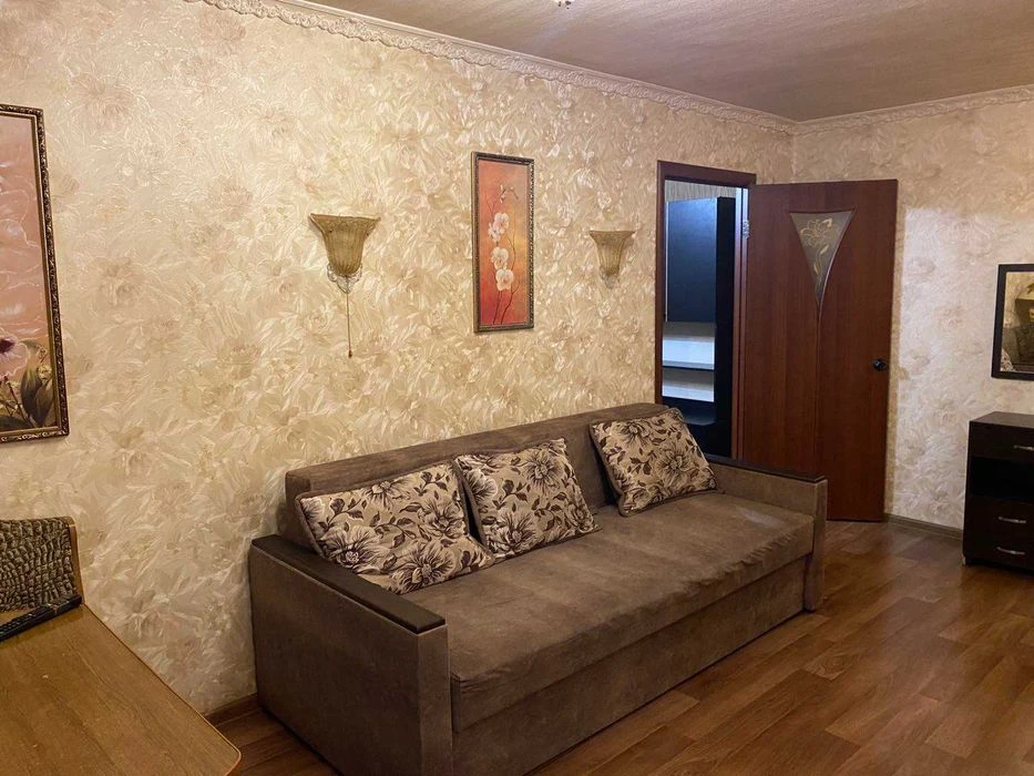 Two-room apartment for sale, Aerospace Gagarin, Levada S metro station