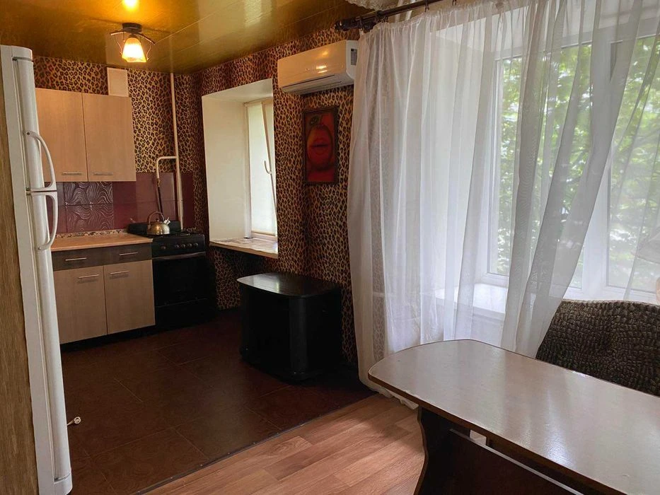 Two-room apartment for sale, Aerospace Gagarin, Levada S metro station
