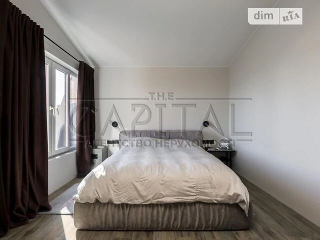 For sale 2-room apartment 131 sq. m on Yasnohirska Street 16 • ID 346