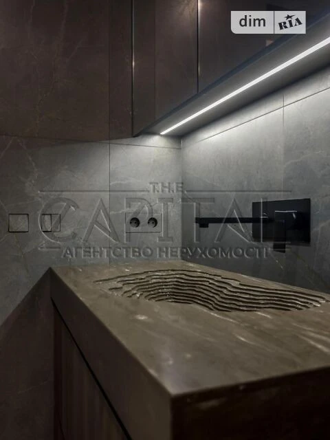 For sale 2-room apartment 131 sq. m on Yasnohirska Street 16 • ID 346