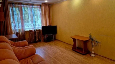 I will sell a 3-room apartment on Kalinovaya St., 82