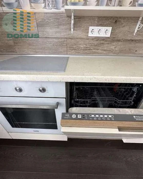 Продам 2-х комн ЖК Альтаир 2, Толбухина! С ремонтом, мебелью