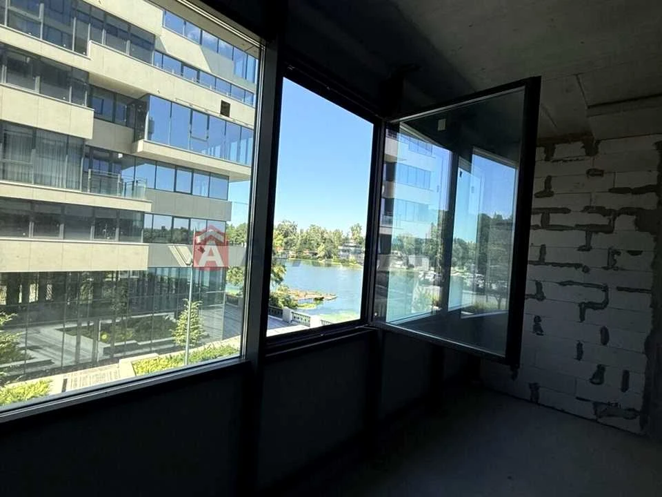 Apartment. Dnipro, Naberezhna Peremohy st.