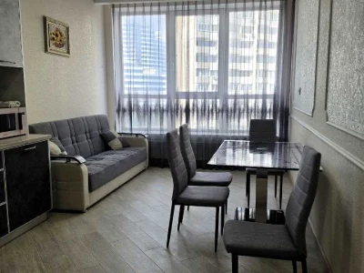 Apartment. Odesa, Novoberehova St.