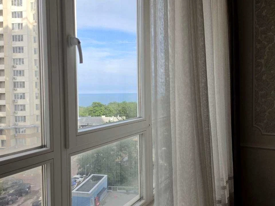 Apartment. Odesa, Novoberehova St.