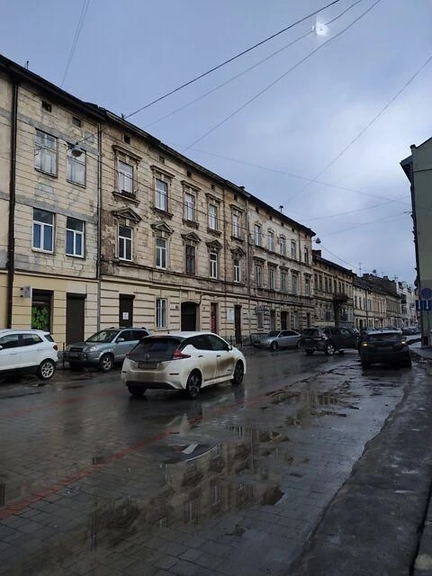 For sale 5-room apartment 110 m² 3/3c Pid Dubom st. 160,000$