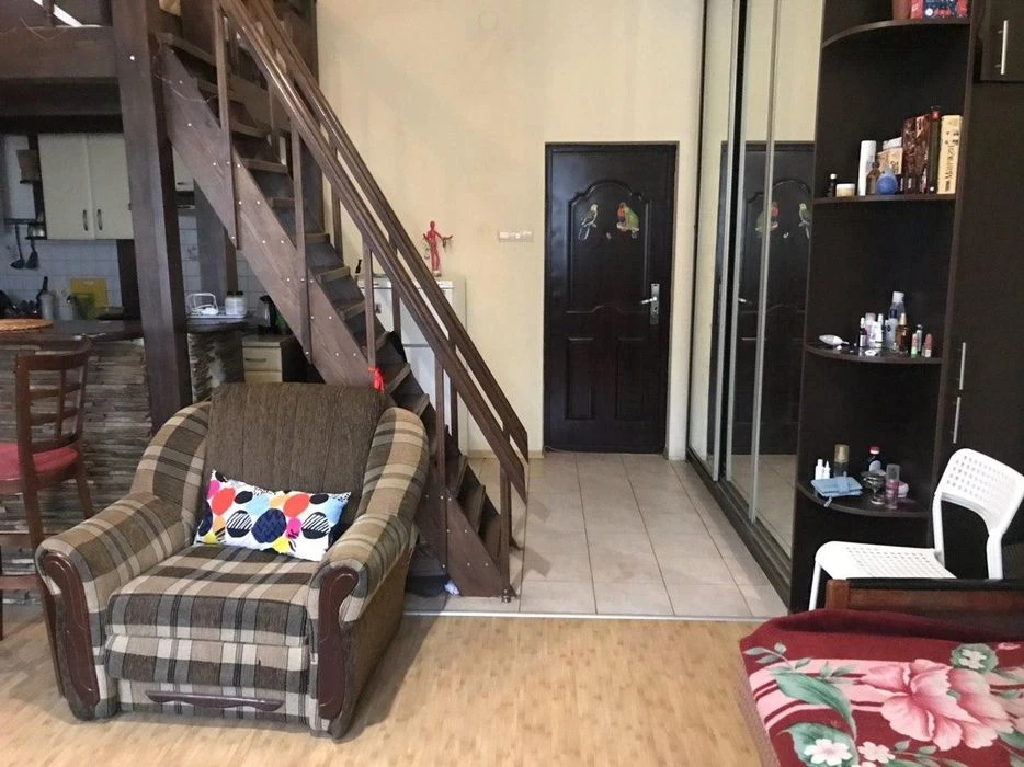 Продаж 3.кім.(двоярусної)квартири в центрі міста вул.Собране