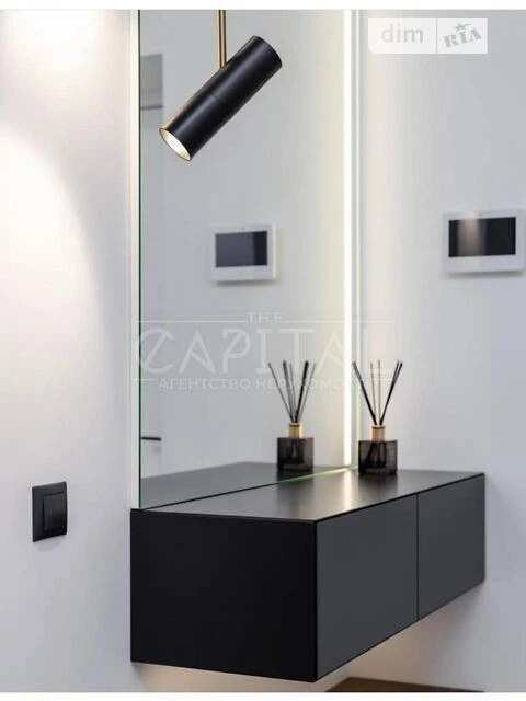 Sale of 3-room apartment 116 sq. m. on Andriy Verkhoglyada St. 9 • I
