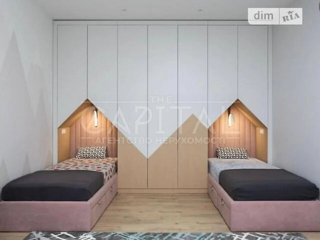 Sale of 3-room apartment 116 sq. m. on Andriy Verkhoglyada St. 9 • I
