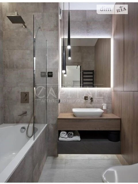Sale of 3-room apartment 116 sq. m. on Andriy Verkhoglyada St. 9 • I