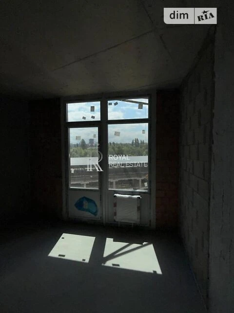 Продаж 3к квартири 106.74 кв. м на просп. Степана Бандери 30